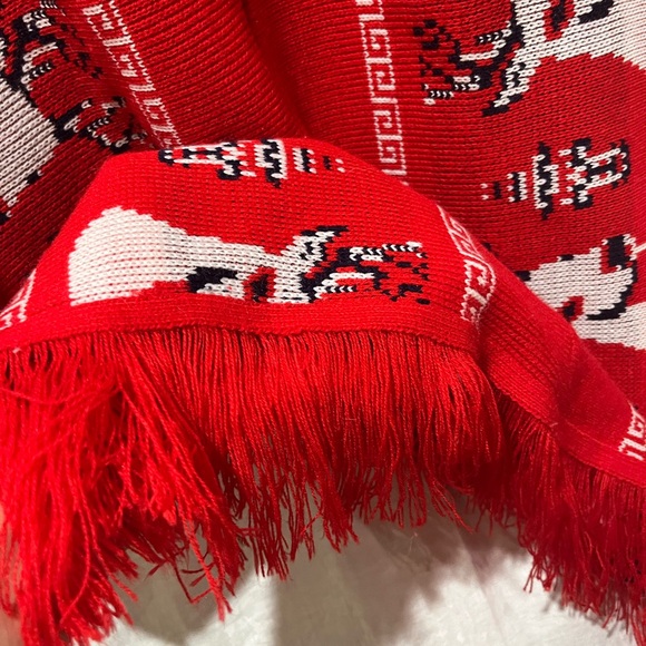 Vintage Poncho/Sweater - Picture 5 of 7